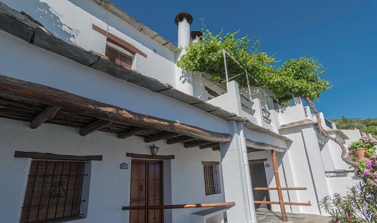 Apartamentos Rurales Las Chimeneas Capileira Exterior foto